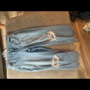 Size 16 American eagle mom jeans